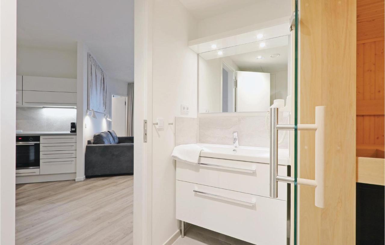Cozy Apartment In Luebeck Travemuende With Sauna Ngoại thất bức ảnh
